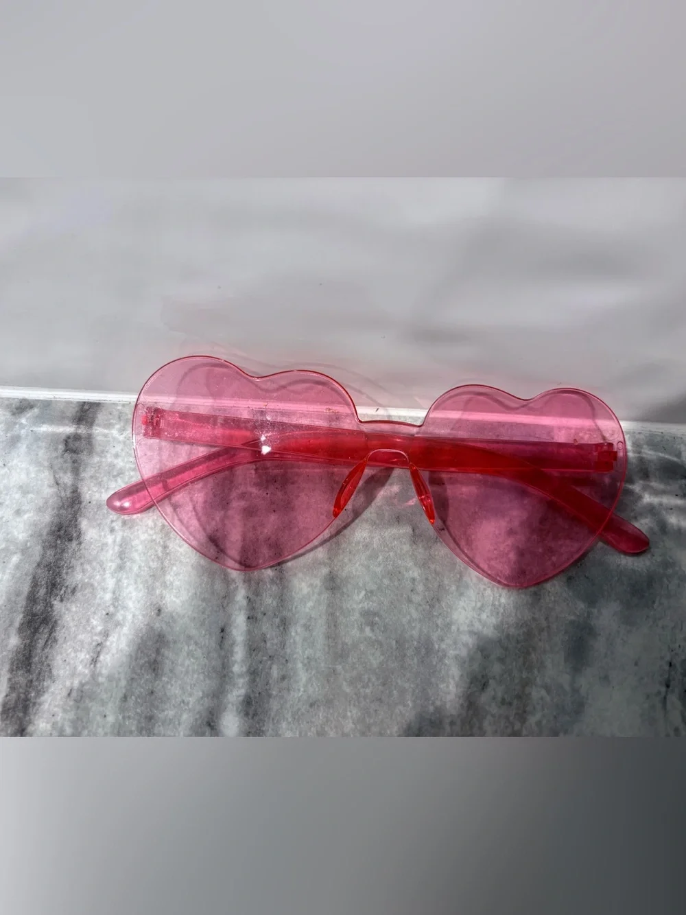 Pink Heart-Shaped Sunglasses - Women's Fashion Accessory